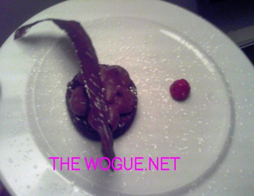bistrot margaux cannes il dessert tre cioccolato con fragola