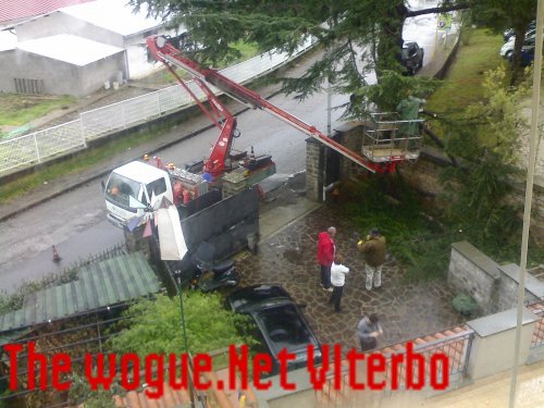 CRONACA DOMENICALE DEL MALTEMPO 21 NOVEMBRE 2010 VITERBO