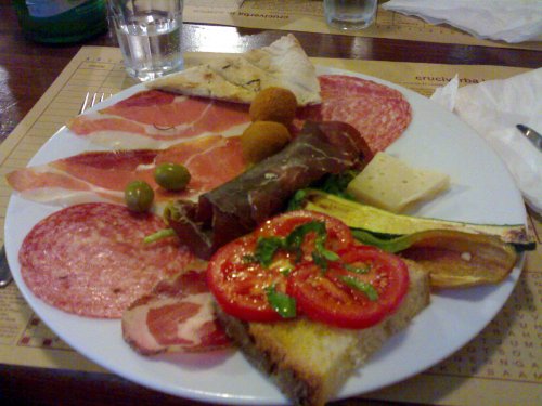 l'antipasto della casa de il labirinto viterbo