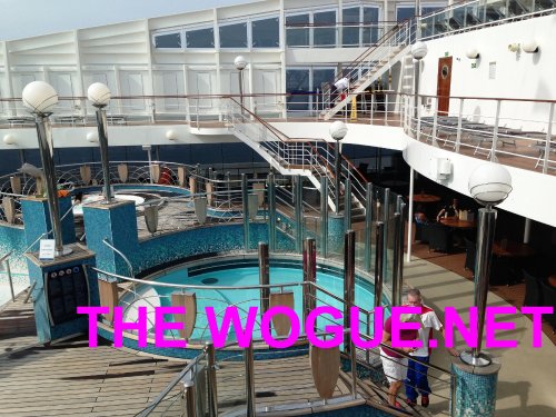 piscina msc crociere musica