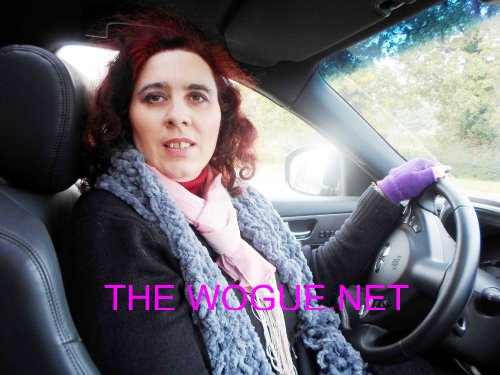 patrizia pierbattista alla guida de infiniti fx30 d 3000 238 cv