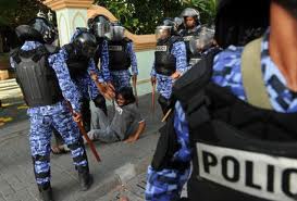 caos maldive disordini e colpo di stato