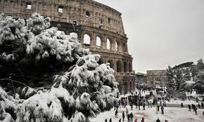 neve a roma colosseo 2012