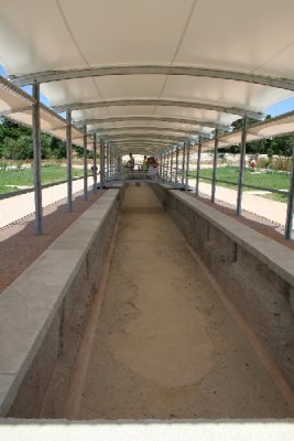 tunnel di lavori jardin de romain in francia vangluse